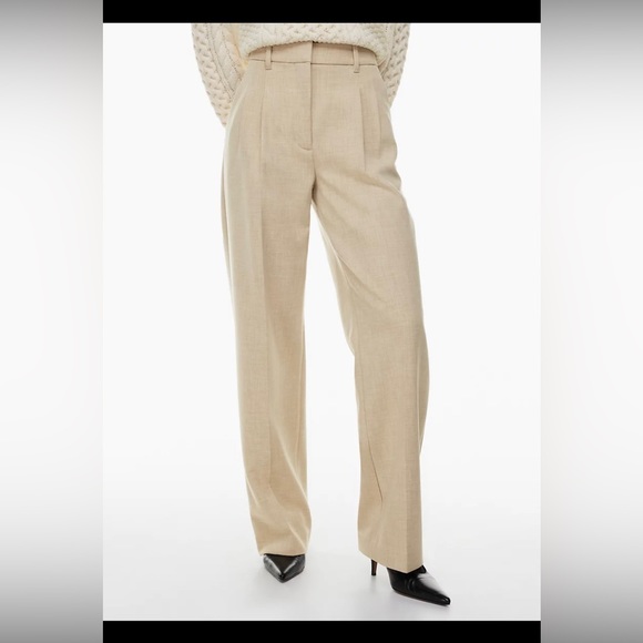 Aritzia Effortless Pants in Birch, size 16. - Picture 1 of 6